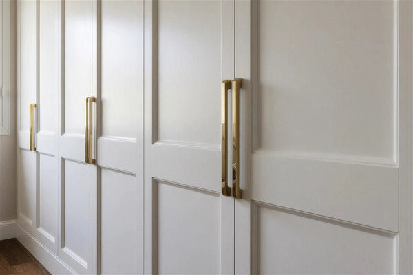 Chelsea door — Plain Shaker family wardrobe door